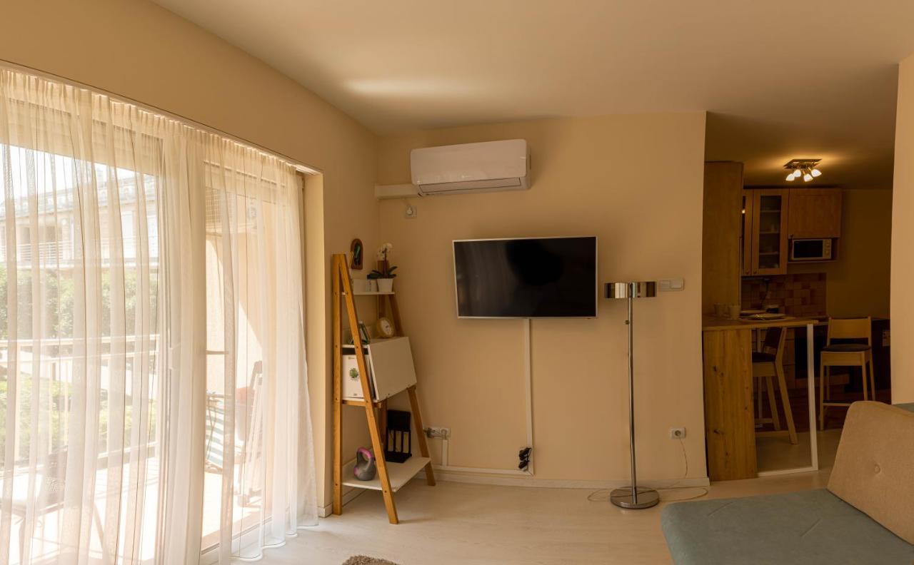 Апартаменты Aranypart Apartman Шиофок Экстерьер фото